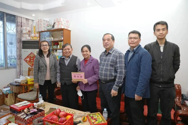 迎新春 送温暖丨我院领导带队开展2023年春节前走访慰问活动