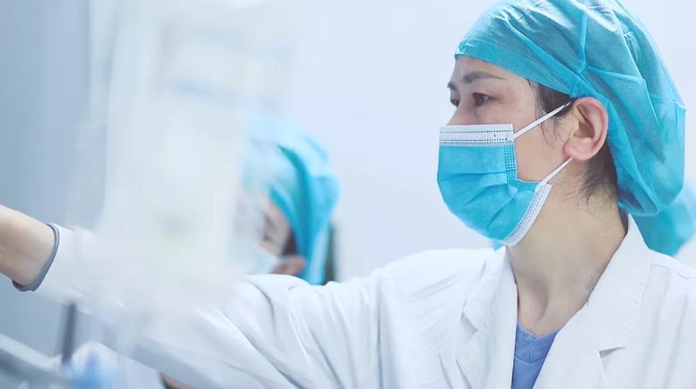 广西电视台建党百年特别报道：温汉春：做生命的发光体