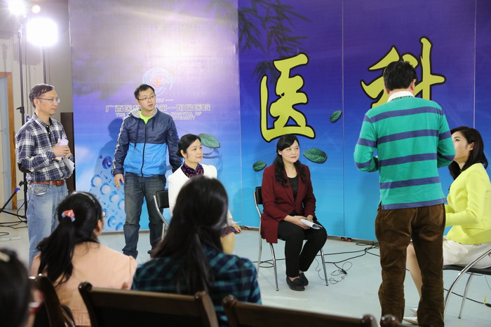 《医科全说》第五期播出：关注女性生殖健康及青少年性健康教育