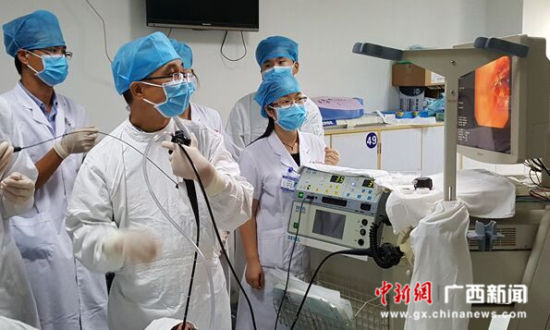 中国新闻网、人民网、南宁晚报：广西首例支气管内活瓣瘘封堵术成功实施