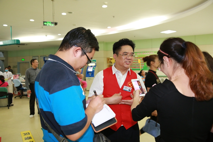 媒体关注：我院启动“社会志愿者服务” 人人争当志愿者