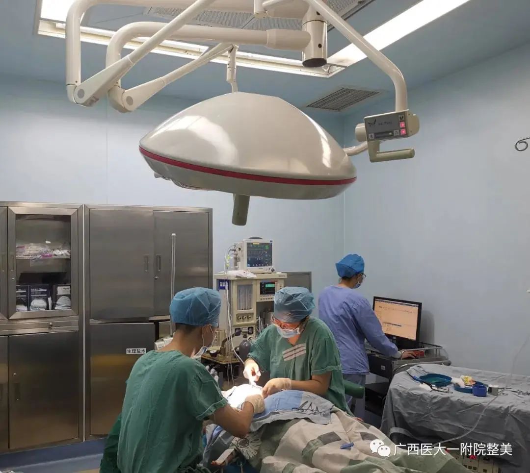 变美变漂亮！无痛美容、激光美容，不来试试吗？