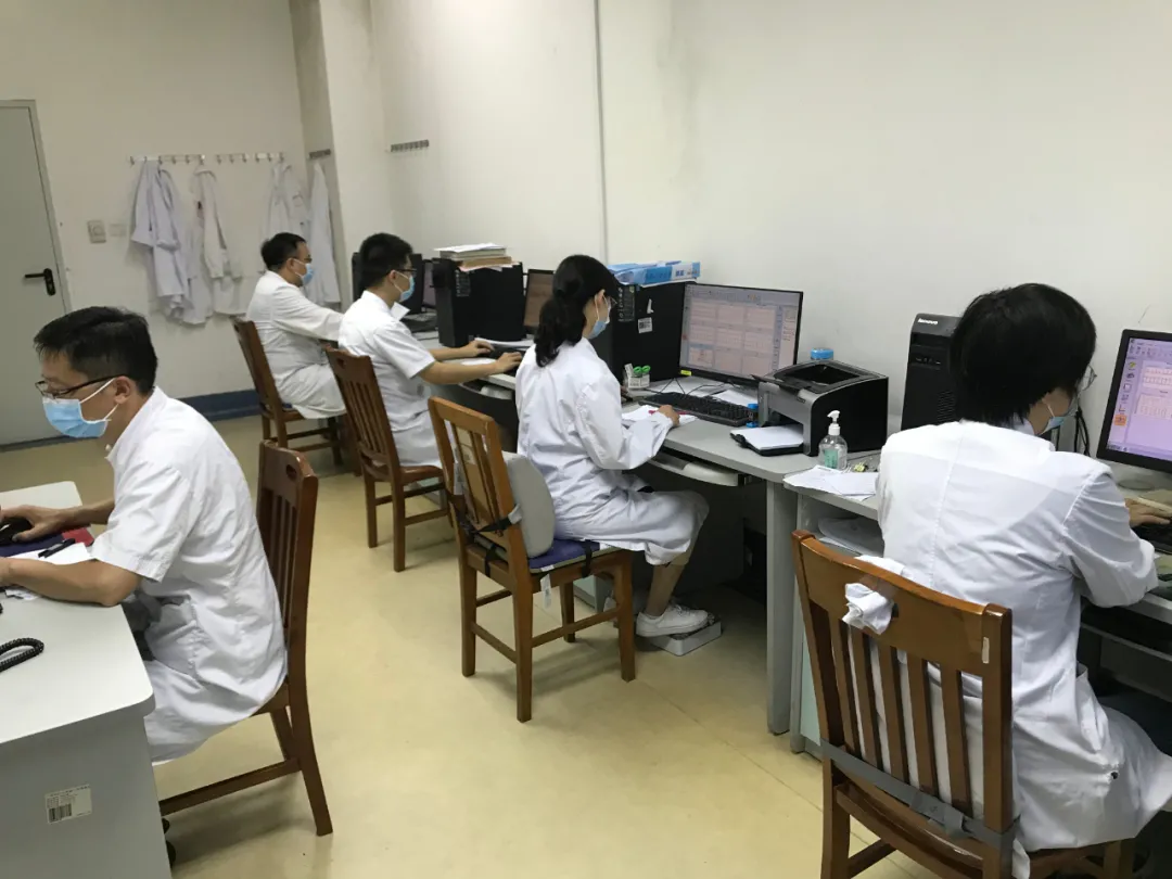 起搏器植入后就万事无忧？保持心脏健康还需动态心电图精准“维护”