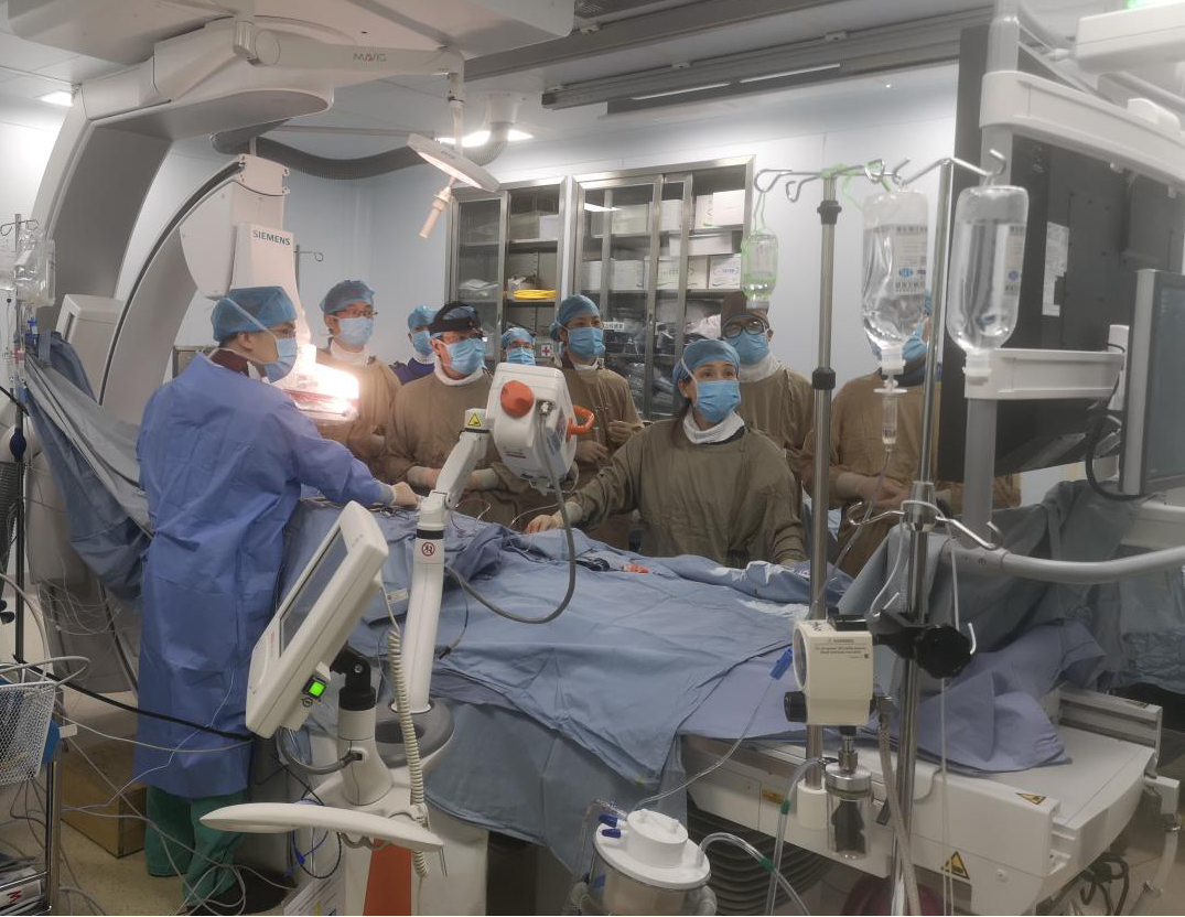 罕见！76岁老人心脏多一个瓣叶，伴严重冠心病等，多学科新技术解难题