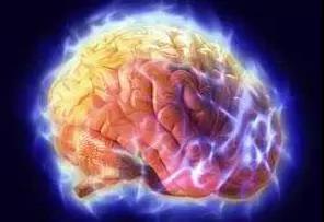 18岁小伙“感冒”后却性格大变甚至不认识家人，神经内科专家提醒：马上就医！