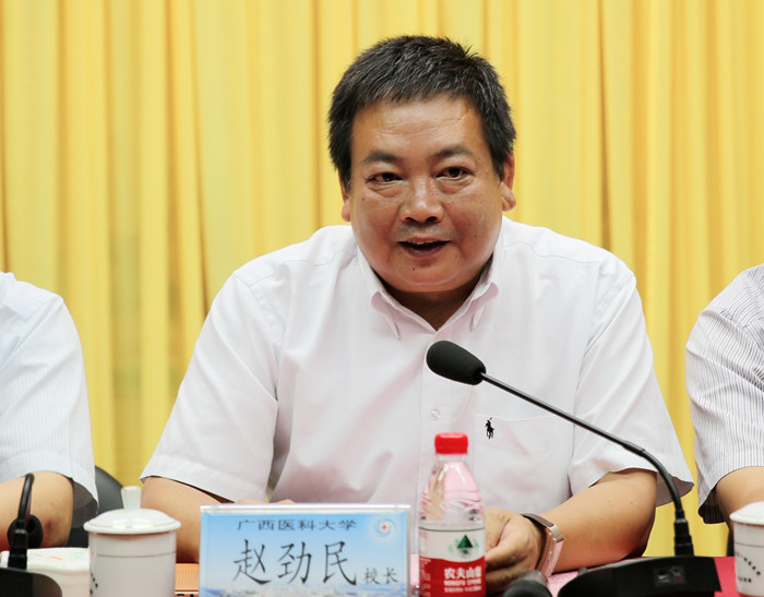 蔡小勇(七)2014年广西医药卫生适宜技术推广奖三等奖董淳强陈嘉波(八)