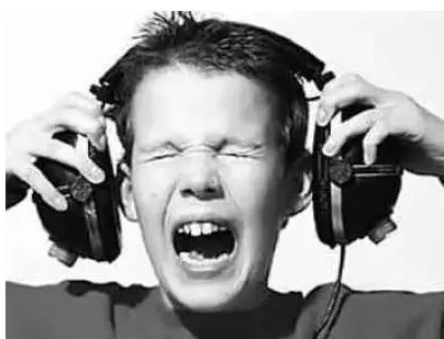 【有义诊】爱耳日又到了,你还在用耳机无限伤害自己吗?