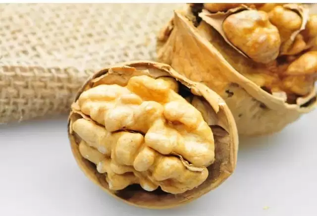 【健康周报】10大坚果食用禁忌：为了健康，请花两分钟看完