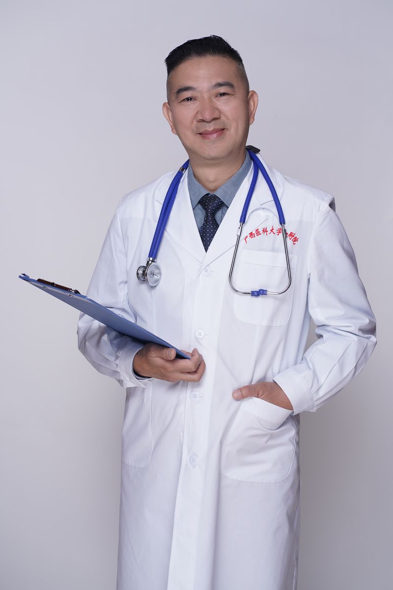 黄健源