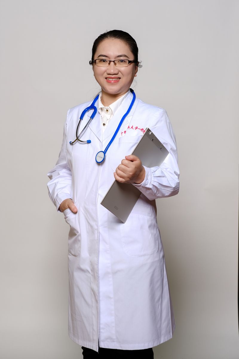 卢东红