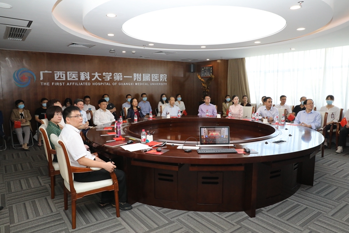 D:\党办工作文件\统战工作相关资料\2022年资料\2022.10.16 观看二十大\新闻照片\3.jpg3