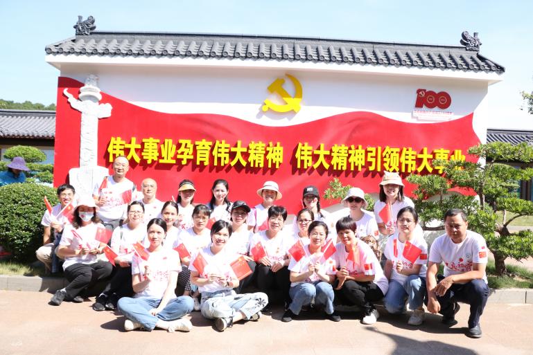 827e6960a4679677ce82f06b9ba088a