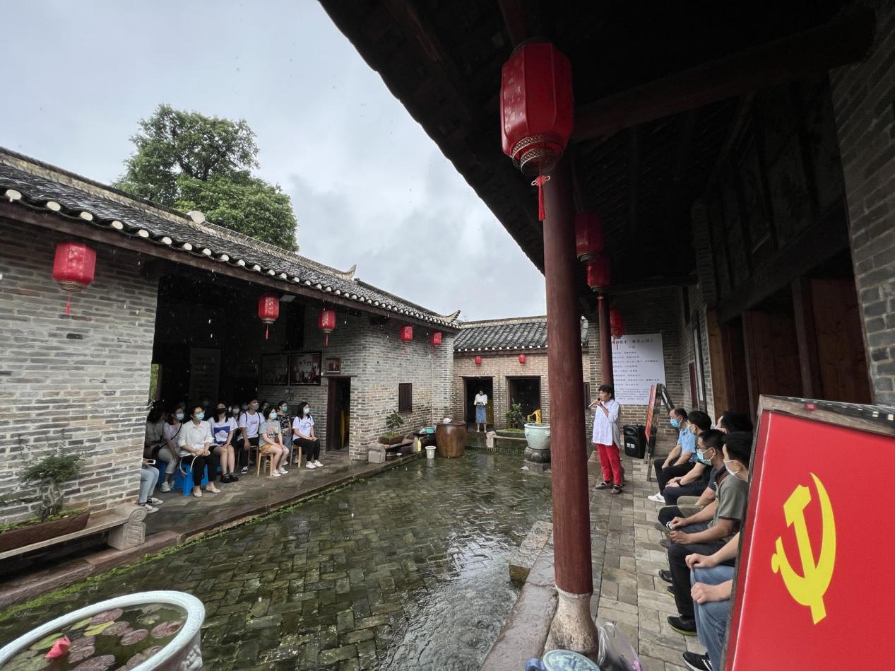 我院放疗科党支部到林景云故居开展 “传承红色基因 赓续红色血脉”主题党日活动