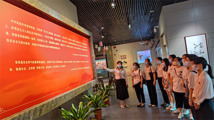 清廉医院建设｜内科第四党支部参观“家和万事兴——广西家庭家教家风主题展”
