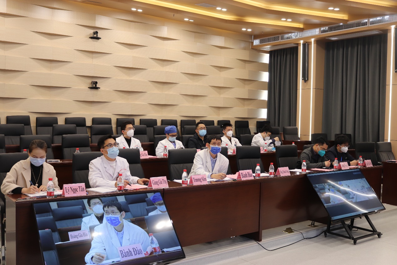我院与越南越德友谊医院举行中越合著书籍初审总结交流会 