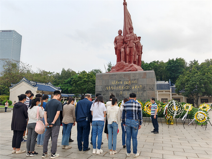 0b878bcb043cd62c5bb58589374016e