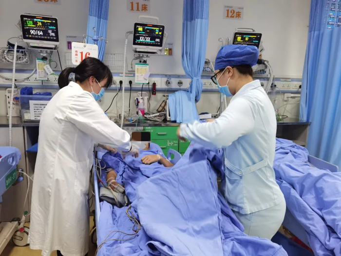 9人一氧化碳中毒，广西医科大一附院连夜抢救