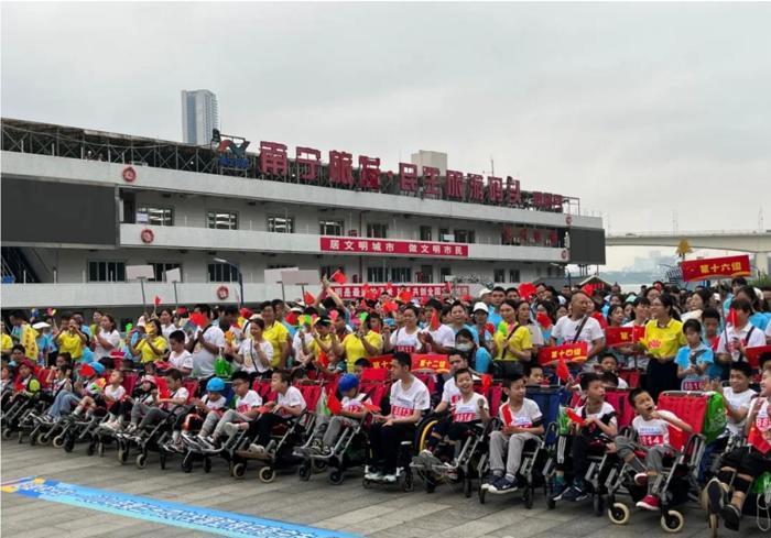 让爱传出去｜我院儿科党团支部协助开展2024全国助残日南宁市“为天使筑梦”公益慢步走活动