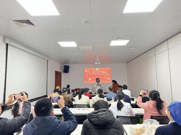 凝聚力量迎新春｜我院神经内科举办2024年工作总结、科研表彰暨2025年新春团建活动