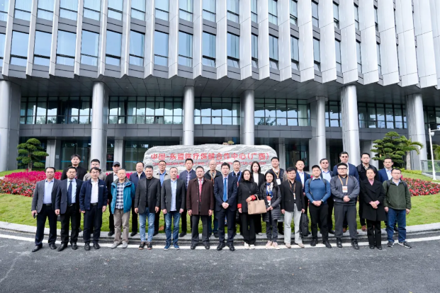 我院三大医疗技术成果齐亮相丨高层次创新创业人才走进广西医科大学交流活动举行