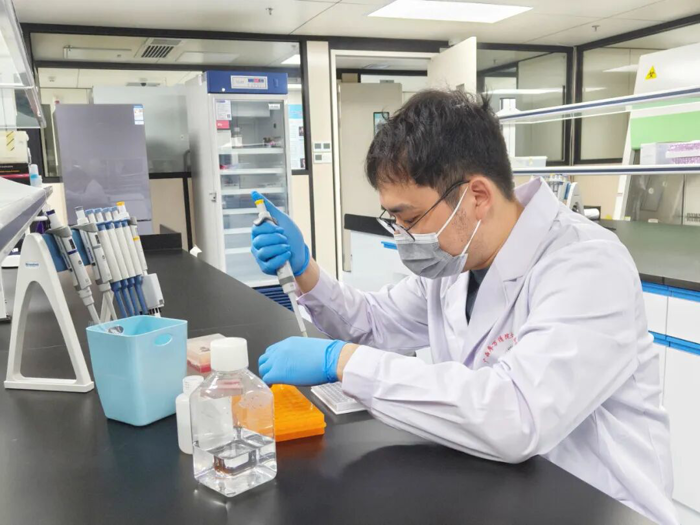 青年榜样 | “95后”医师潜心研究，立志当人们皮肤健康的守护者