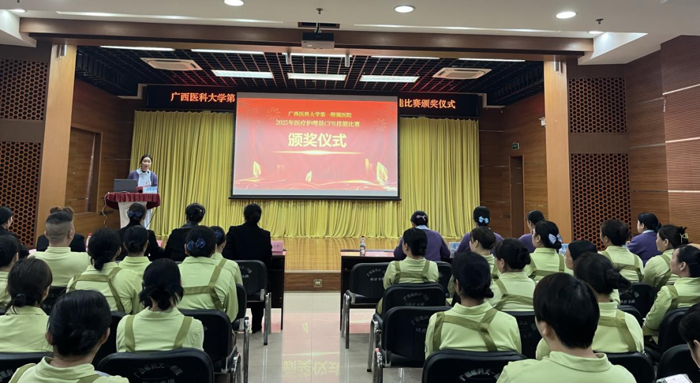 以赛促学强技能丨我院完成医疗护理员CPR培训考核与表彰