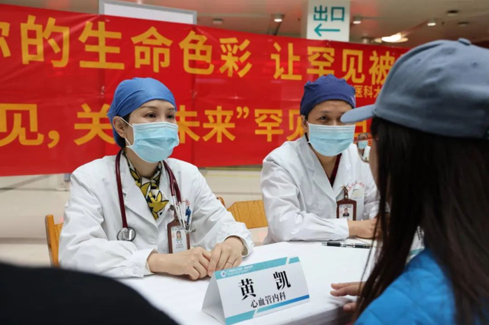 心衰发病年龄提早,有这些症状要警惕!如何进行早期多通路联合治疗?