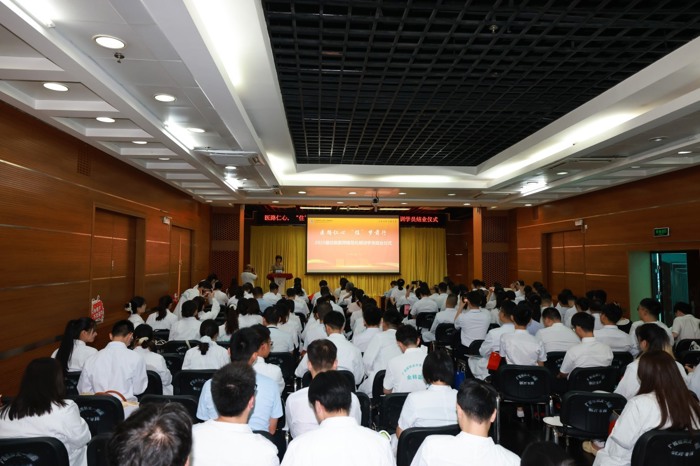 医路仁心，“住”梦前行丨广西医科大一附院2025届住院医师规范化培训学员圆满结业