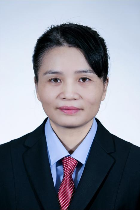 何佩贞