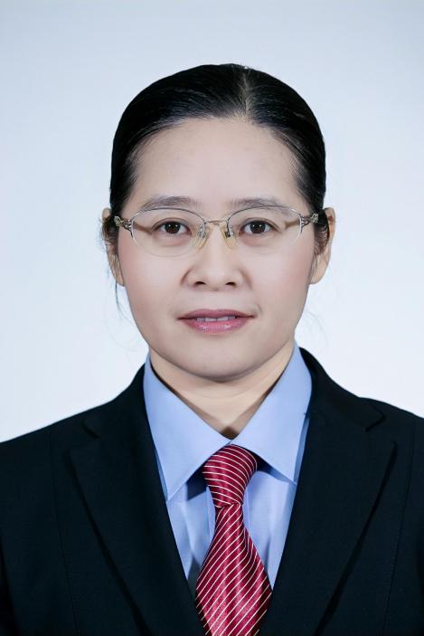 覃春凤