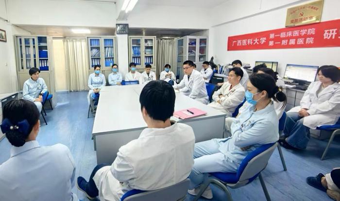 烧伤整形外科器官移植科党支部开展党业融合专题党课学习