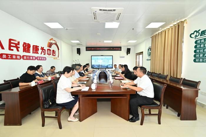 我院皮肤科主办的2026年廖万清院士基层行活动在柳州、隆林成功开展